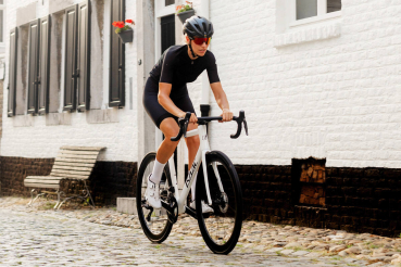 Isaac Boson Disc mineral-white