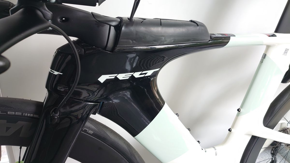 Felt IAx Advanced Disc Komplettrad